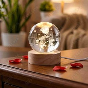 گوی کریستالی چراغدار گل رز و قلب؛ هدیه عاشقانه ولنتاین
